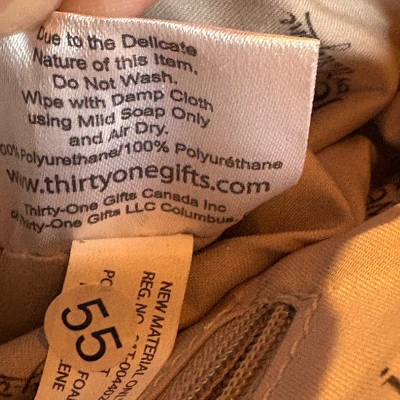 Thirty-One clutch, "Jewell" style snake pattern - Picture 10 of 14